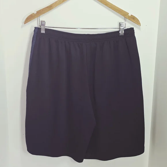 Champion Men's XL Athletic Drawstring Shorts With Pockets - Picture 3 of 3